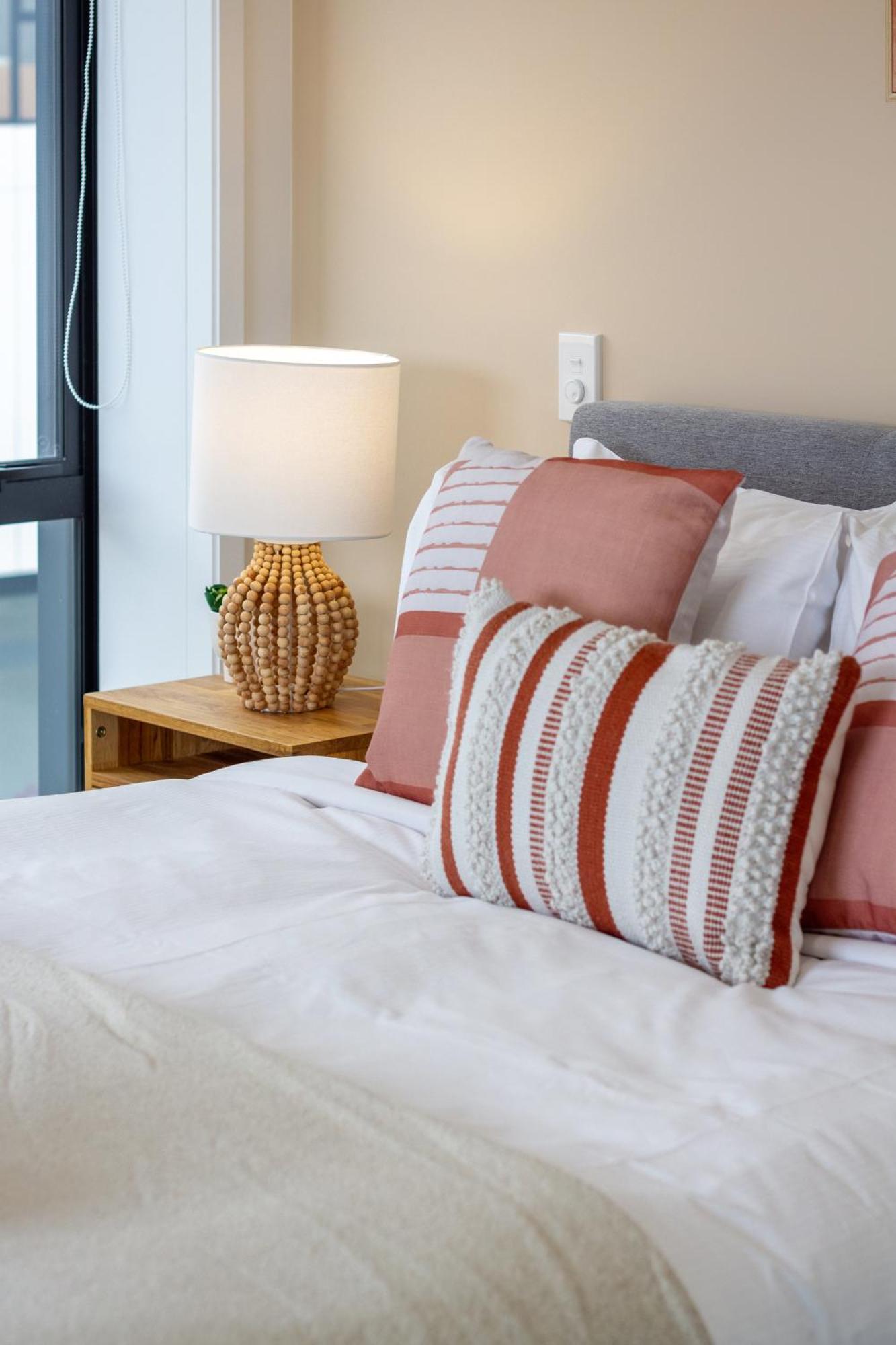Modern City Lifestyle: 2 Bedroom 1 Bath Christchurch Exterior foto