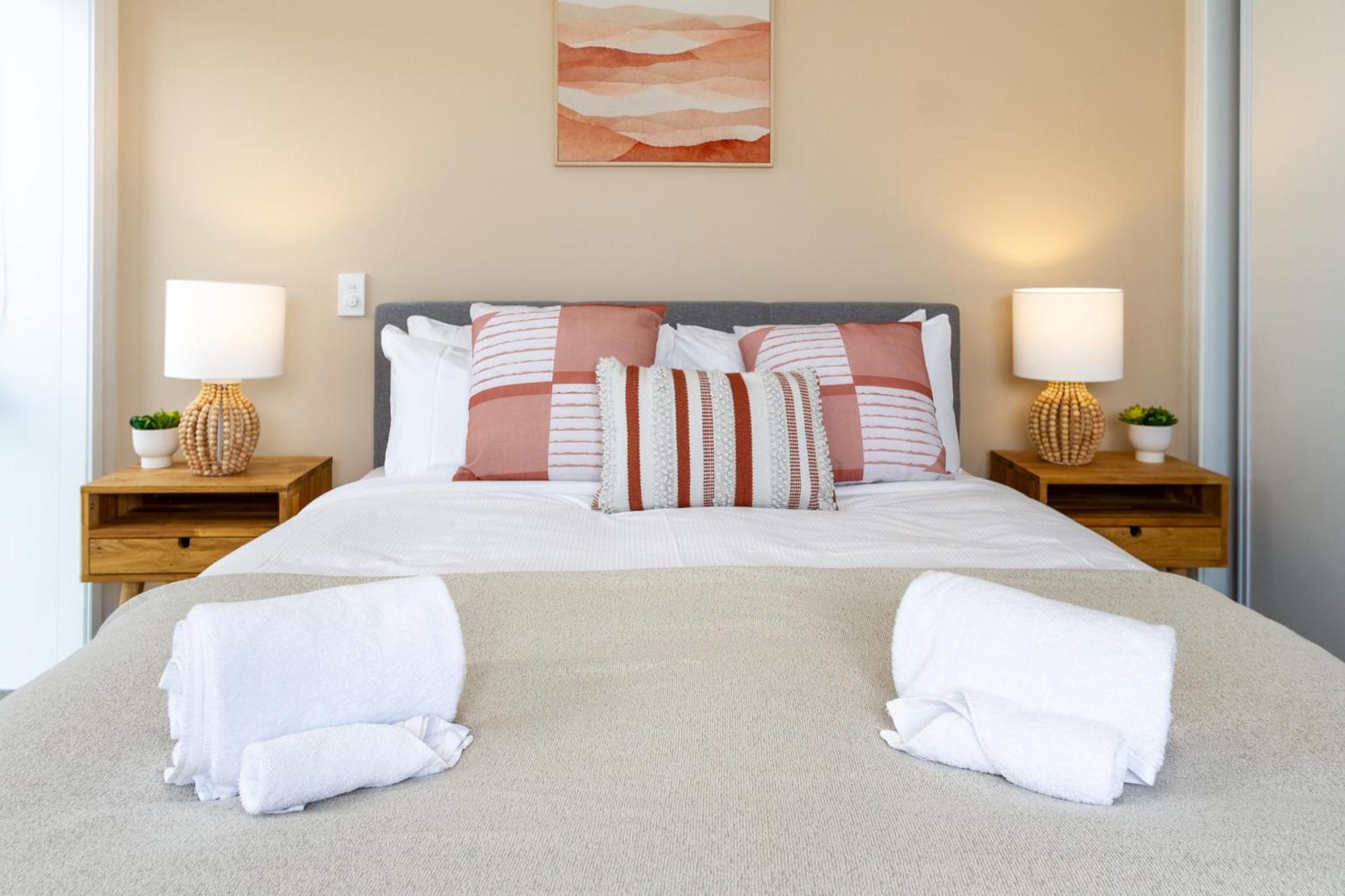 Modern City Lifestyle: 2 Bedroom 1 Bath Christchurch Exterior foto